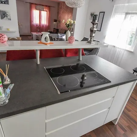 Brzoja Appartement *