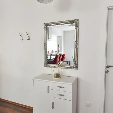 Brzoja Appartement *