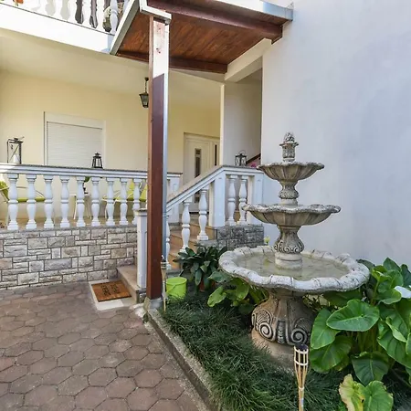 Brzoja Appartement *