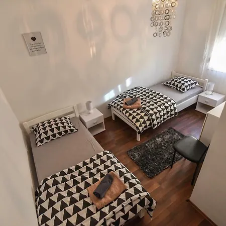 Brzoja Appartement *